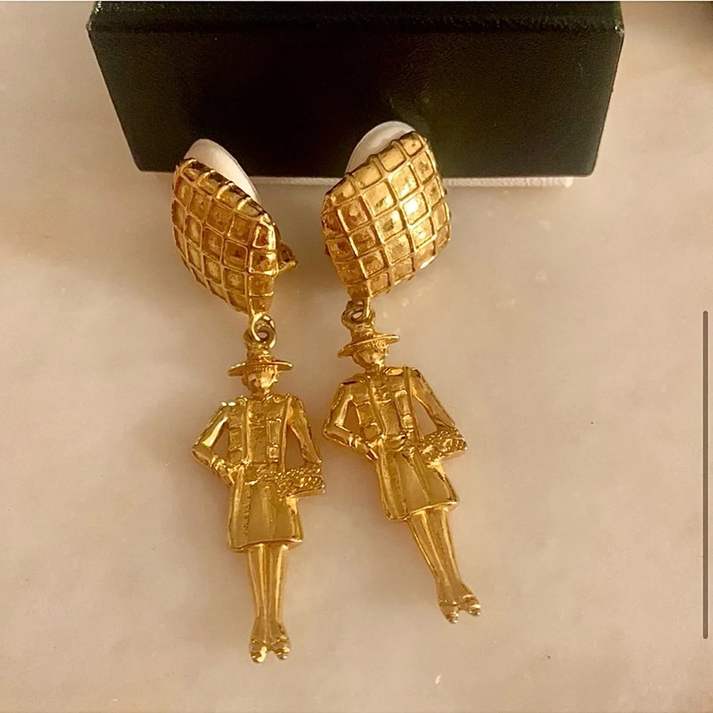 CHANEL Rare Madame Coco Drop Earrings Vintage